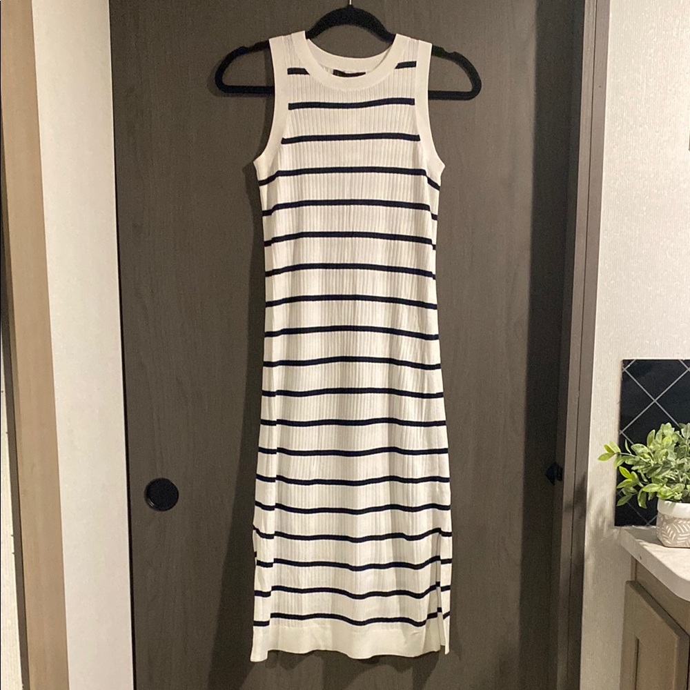 Banana Republic Black and White Sheath Midi Dress